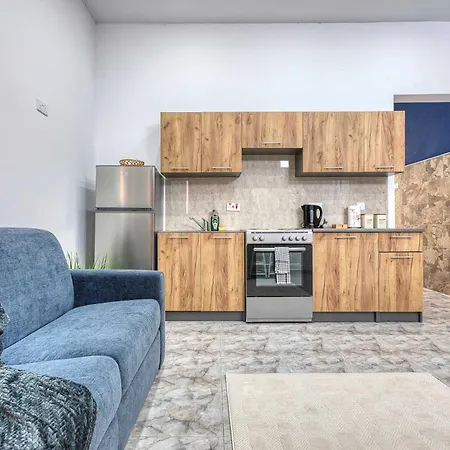 Coastal Maisonette In Steps To Sea * Marsaskala