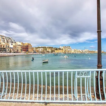 Coastal Maisonette In Steps To Sea